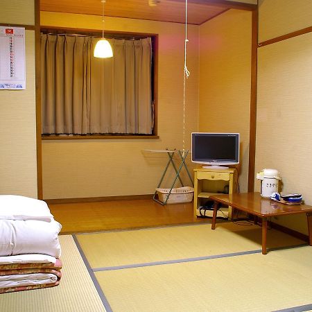 Business Hotel Sakigake Honkan Химедзи Экстерьер фото
