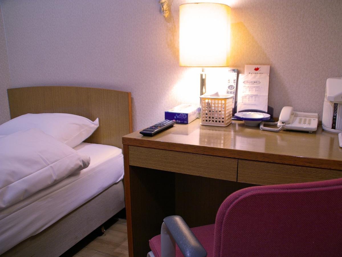 Business Hotel Sakigake Honkan Химедзи Экстерьер фото