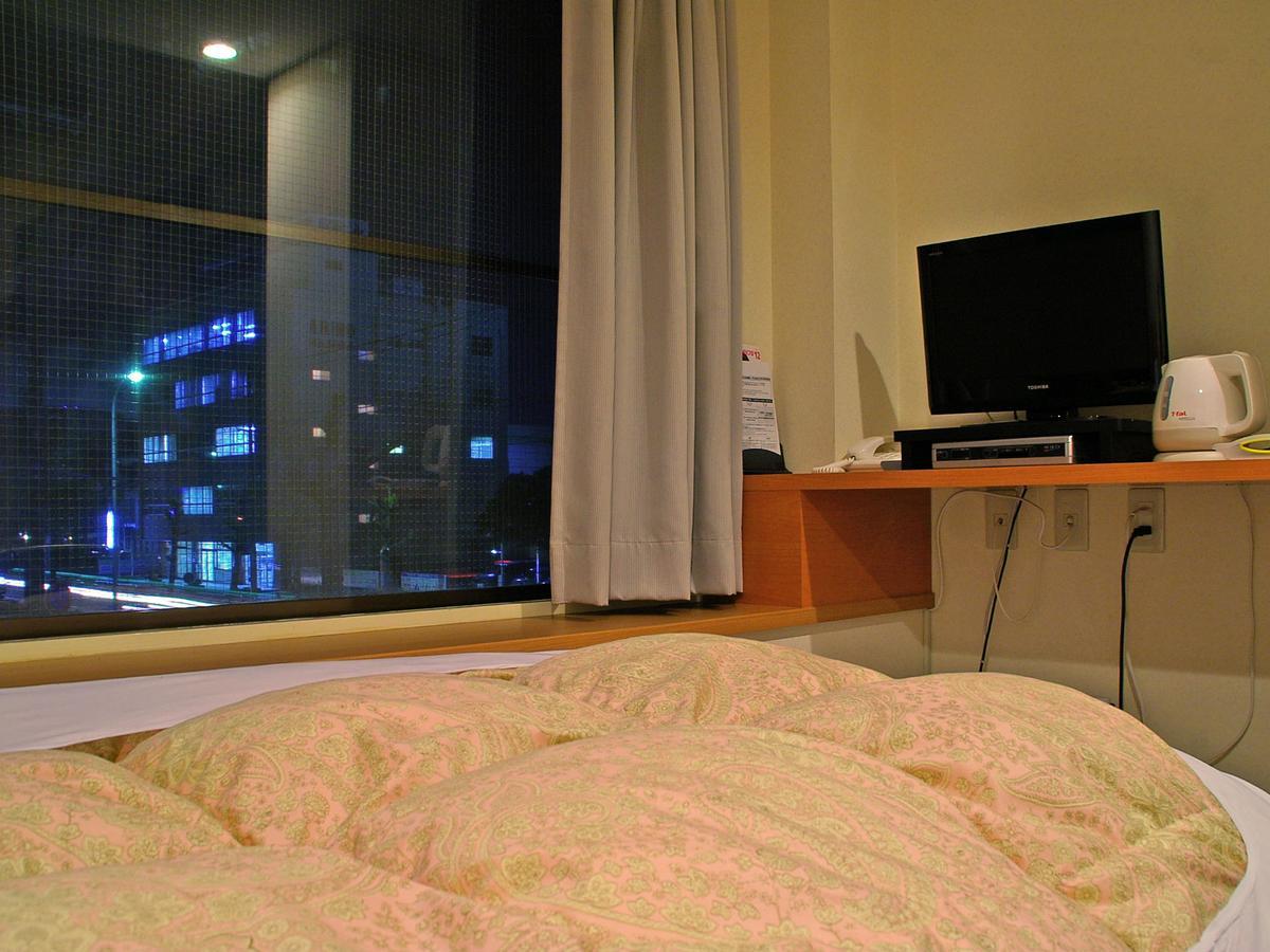 Business Hotel Sakigake Honkan Химедзи Экстерьер фото