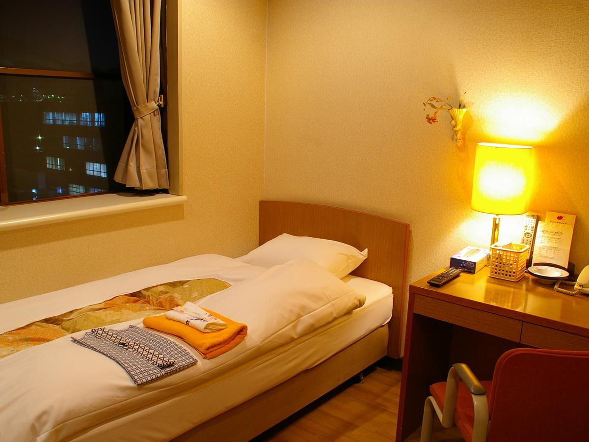 Business Hotel Sakigake Honkan Химедзи Экстерьер фото