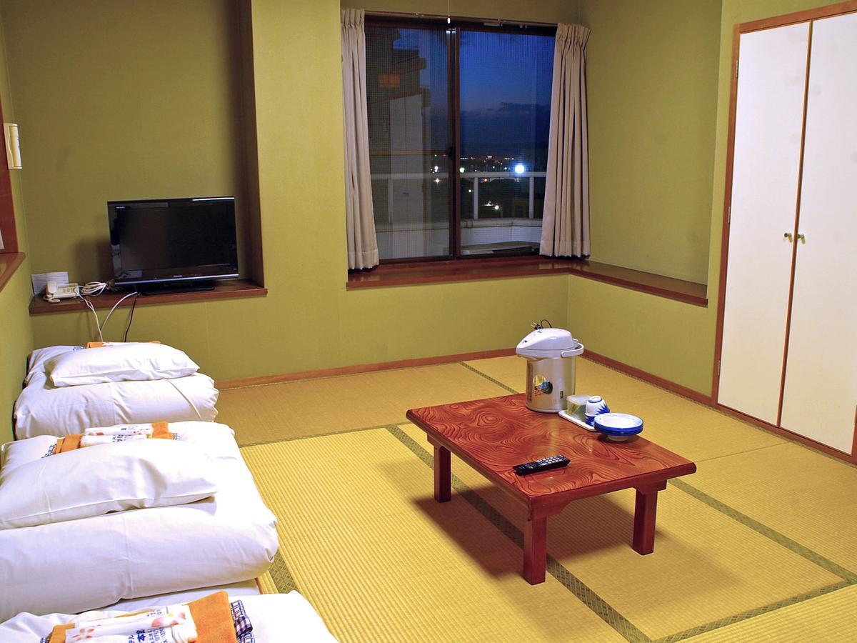 Business Hotel Sakigake Honkan Химедзи Экстерьер фото