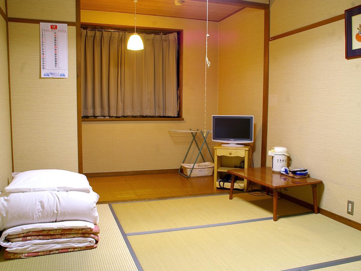Business Hotel Sakigake Honkan Химедзи Экстерьер фото